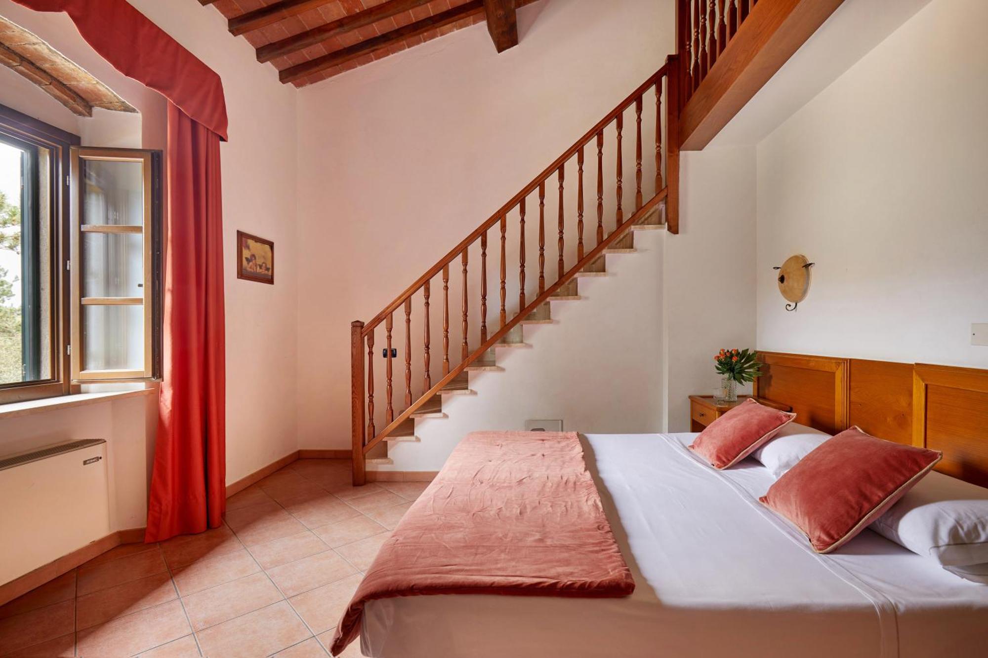 Relais Belvedere มอนเตคาตีนี วัล ดิ เชชินา ภายนอก รูปภาพ