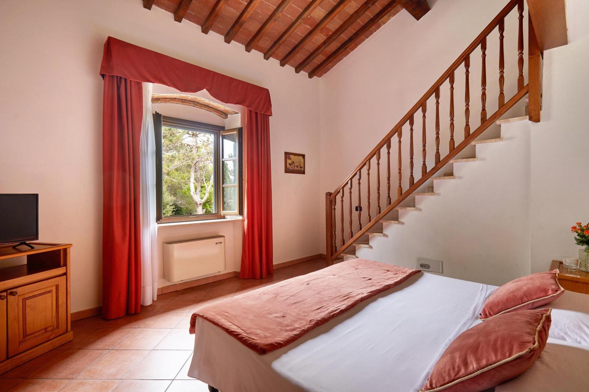 Relais Belvedere มอนเตคาตีนี วัล ดิ เชชินา ห้อง รูปภาพ
