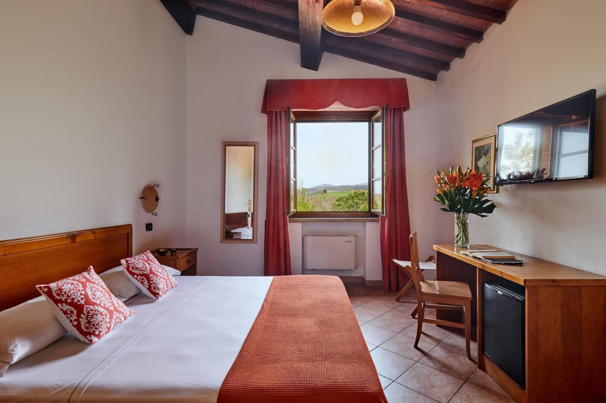 Relais Belvedere มอนเตคาตีนี วัล ดิ เชชินา ห้อง รูปภาพ